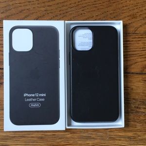 MagSafe iPhone mini Black Leather Case
